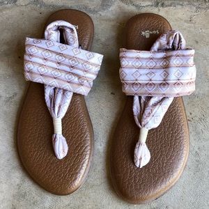 Women’s sandals